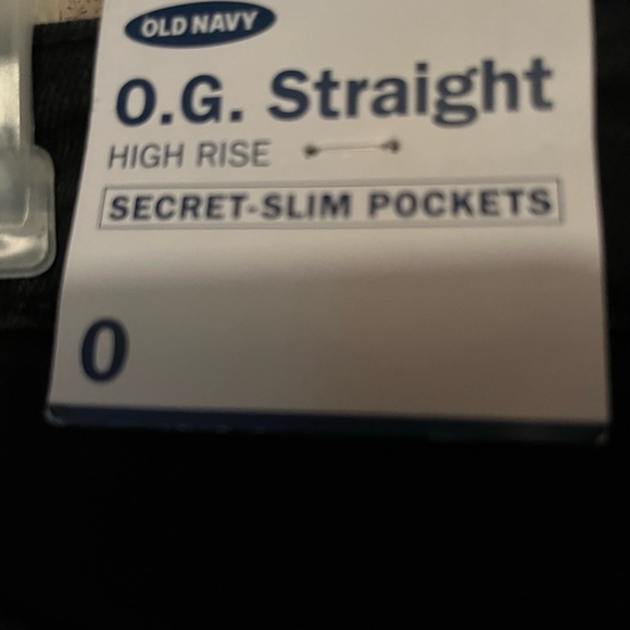 Brand New With Tag Old Navy Distressed OG Straight Jeans Size 0 - Picture 3 of 5